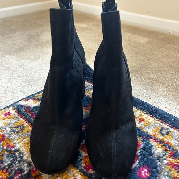 H&M Black Chunky Heel Suede Black Boots - Picture 3 of 6